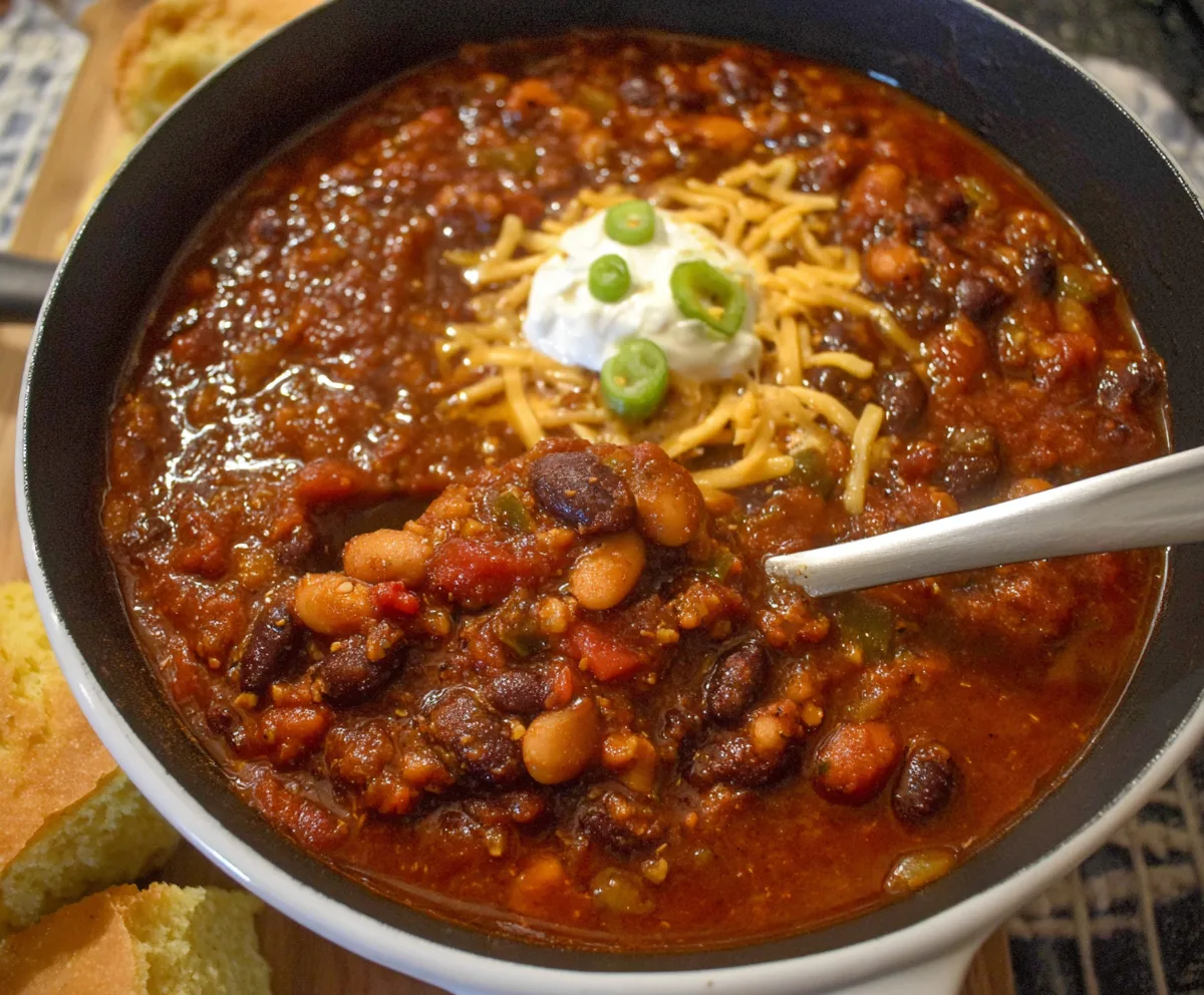 Easy Spicy Three-Bean Chili Recipe