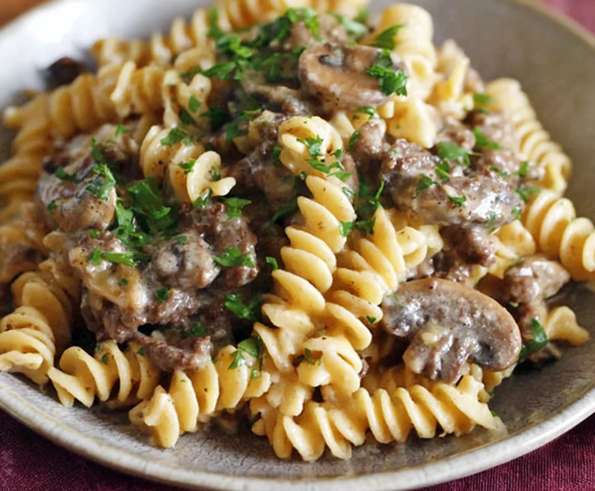 Easy One Pot Beef Stroganoff Pasta
