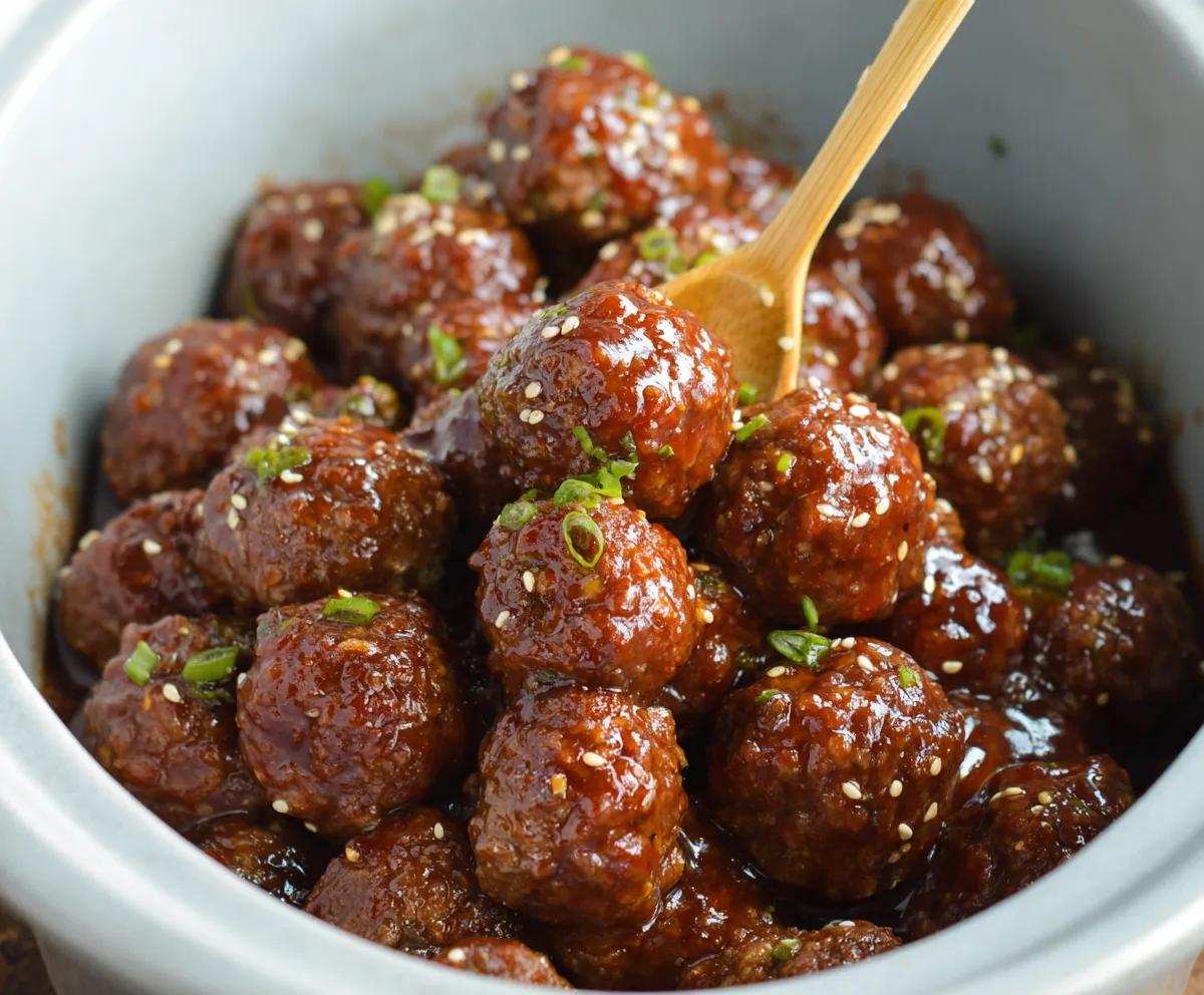 Easy Slow Cooker Honey Garlic Meatballs
