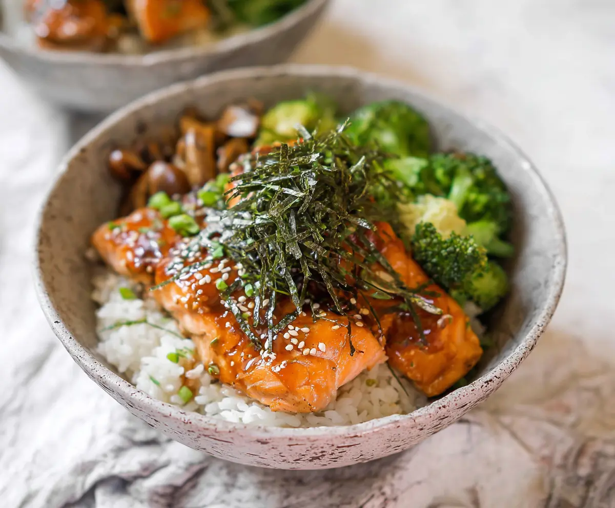 Easy Teriyaki Salmon Rice Bowl